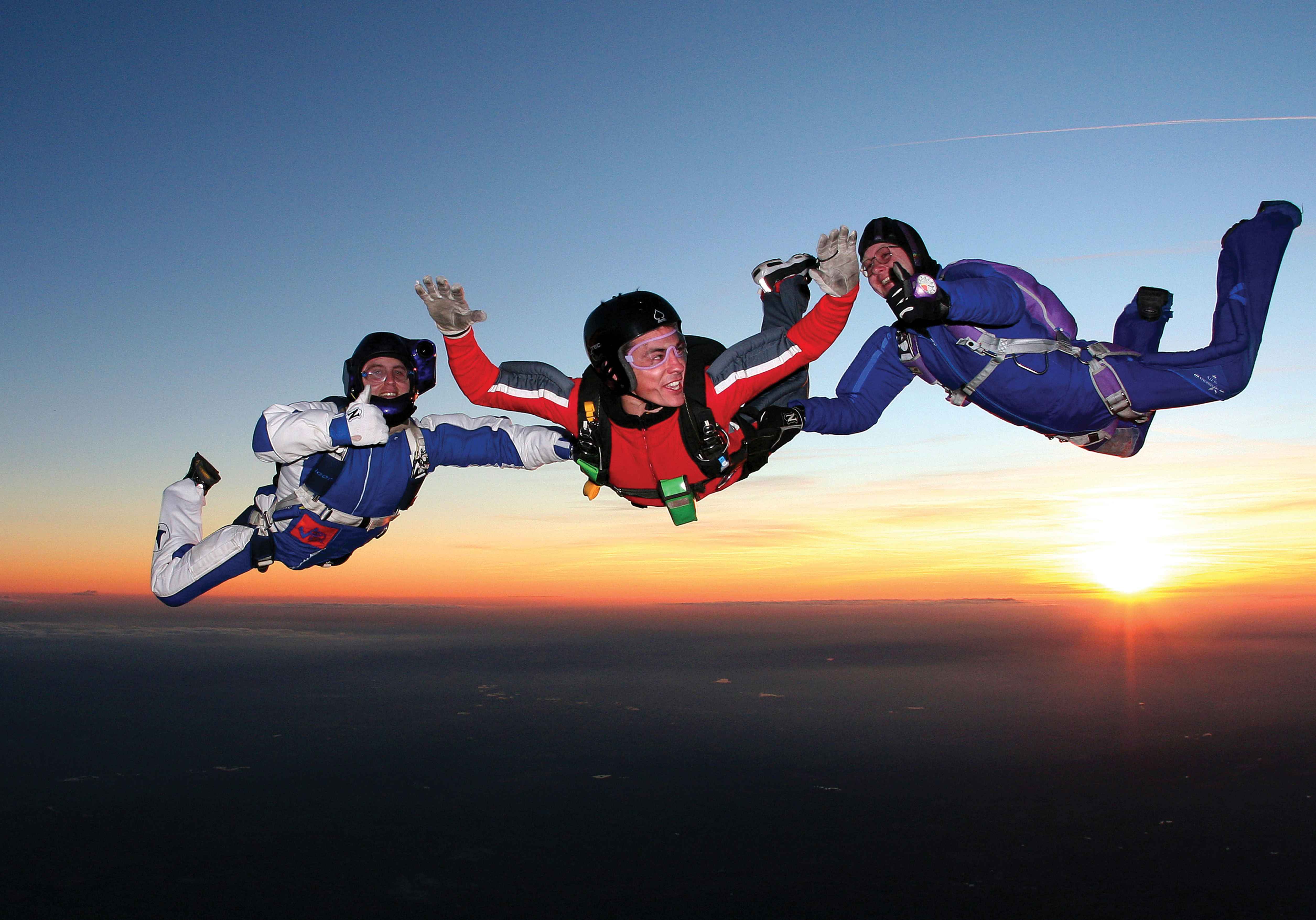 Jon Dundee's Level 1 AFF over Langar, UK