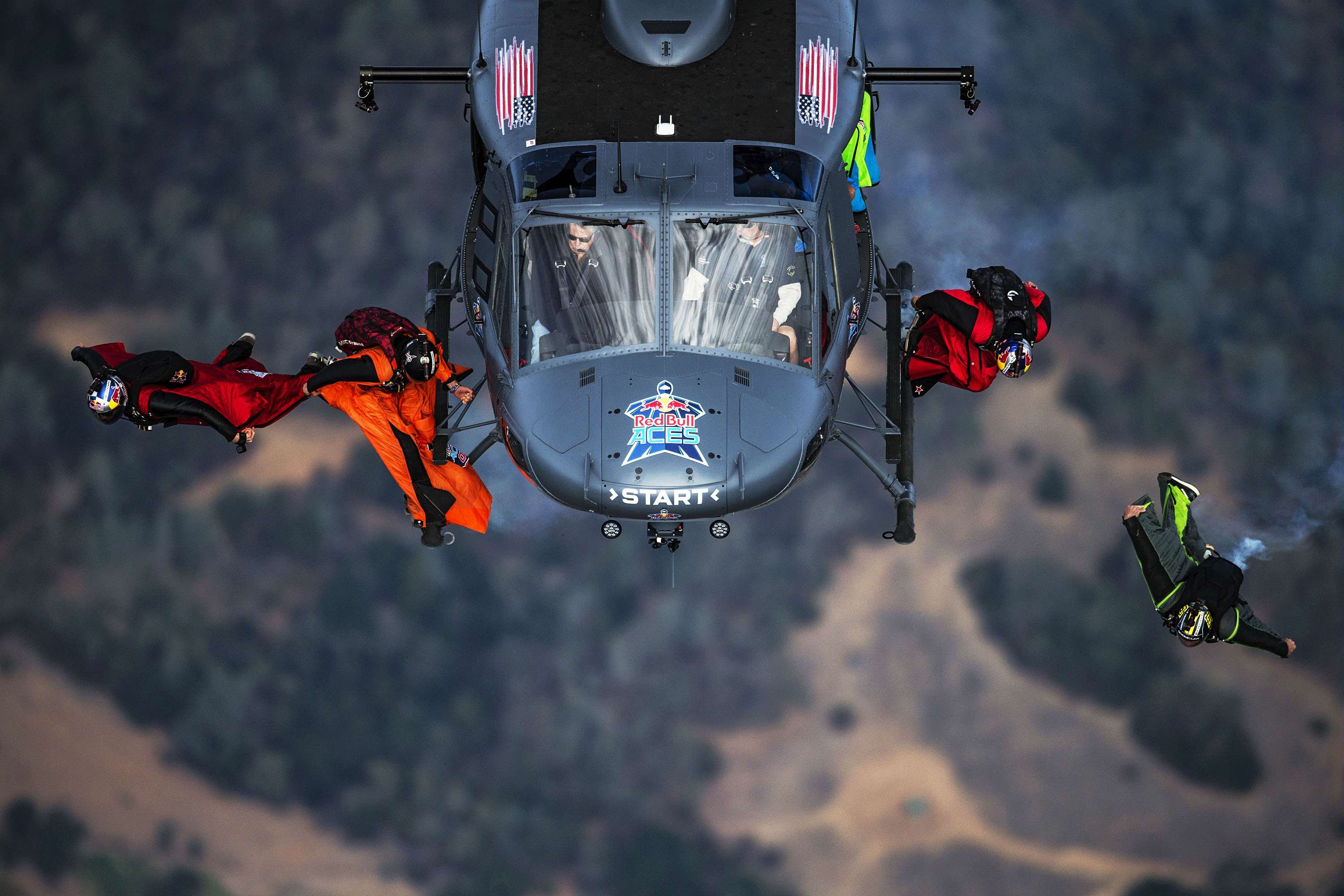 The race begins – four pilots racing each other around a 3D slalom course