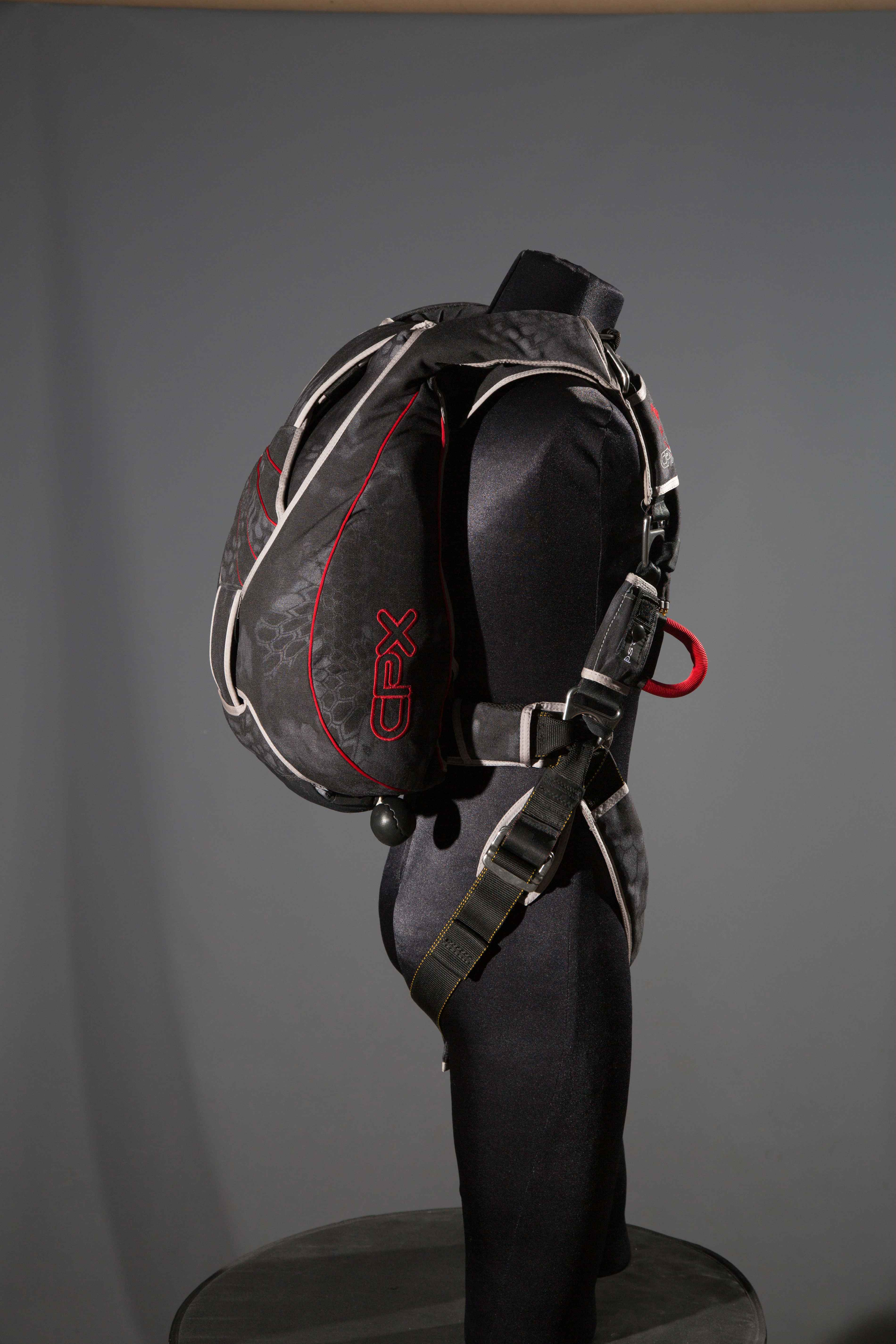The CPX neatly fits a large accuracy canopy snugly to the body