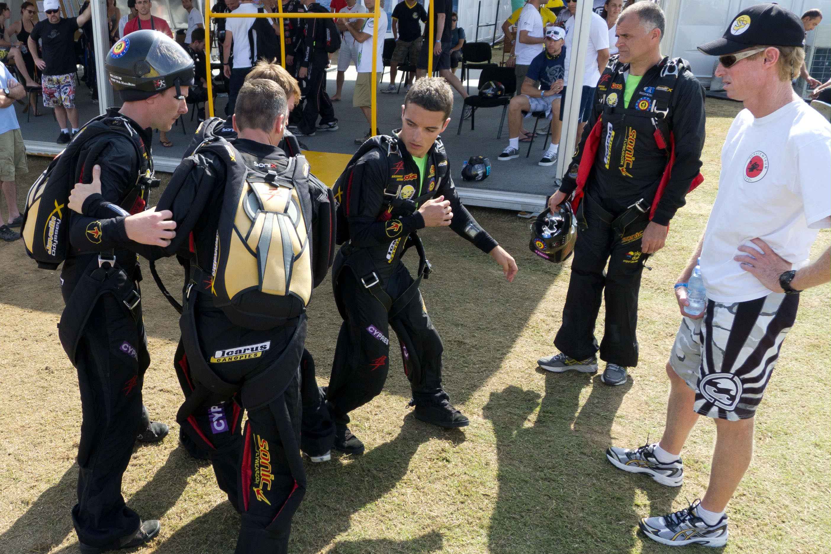 Gary Smith coaching Hayabusa at Dubai World Meet 2012