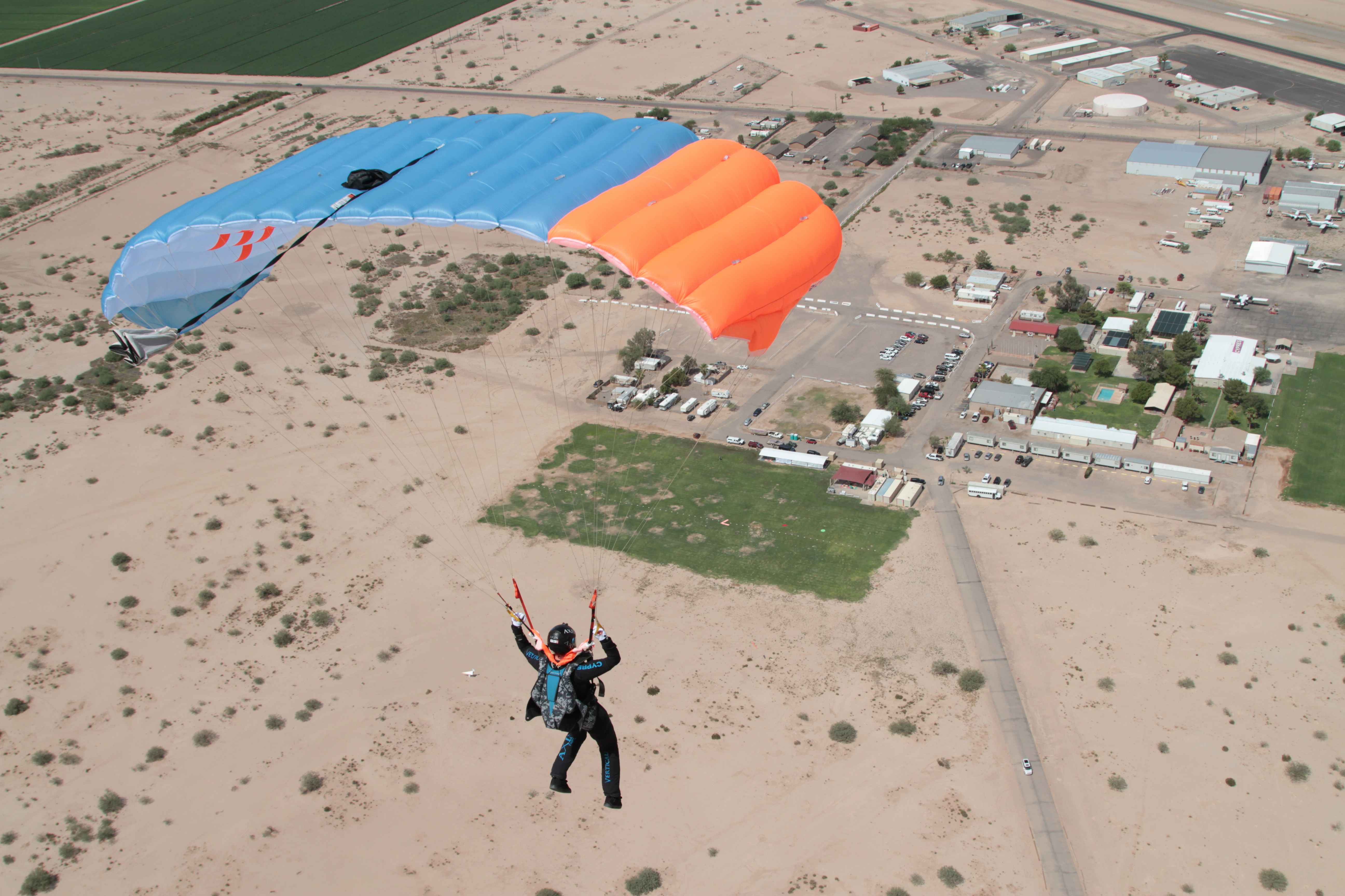 Flying a predictable base leg at Eloy, Skydive Arizona