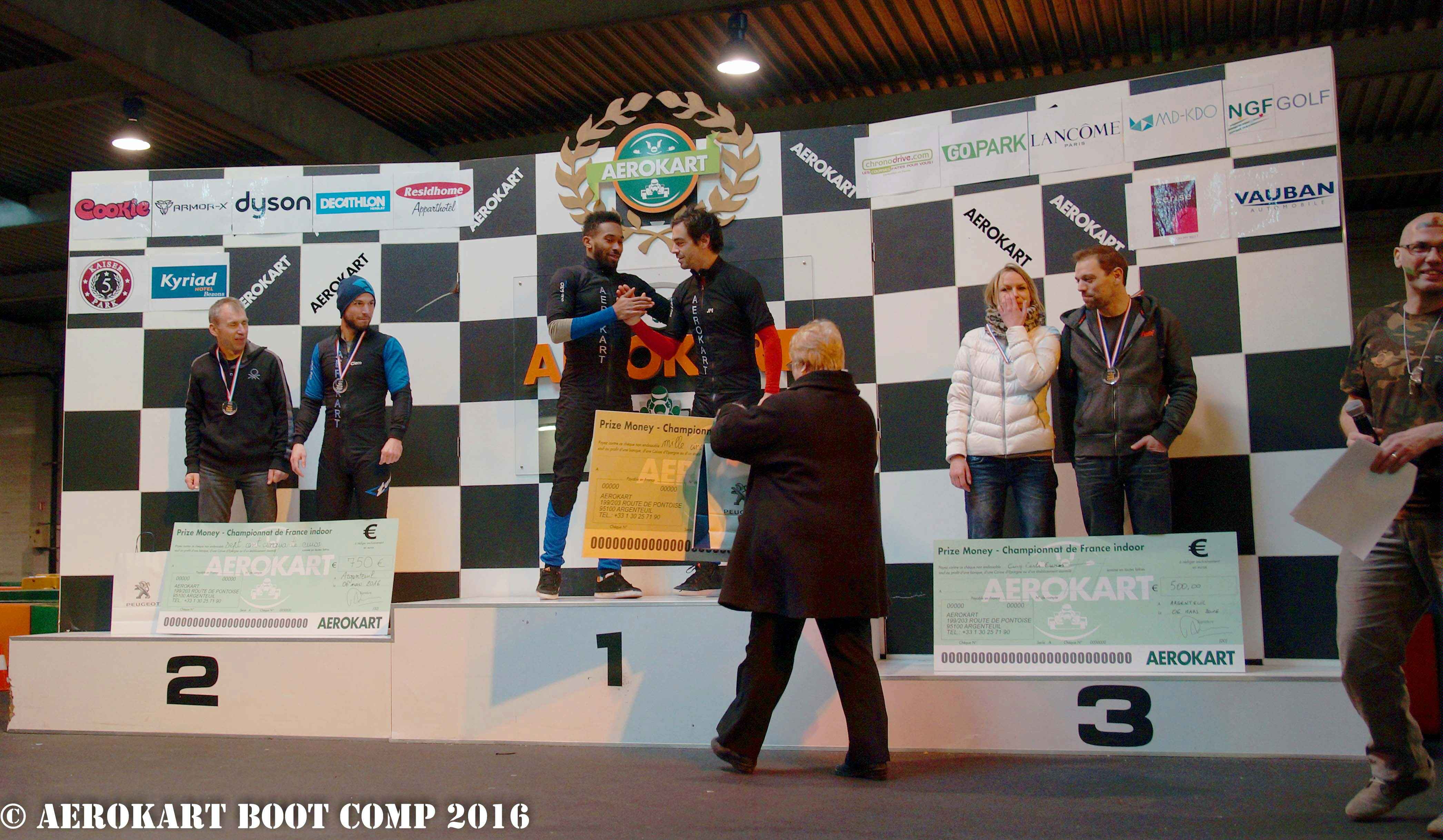 D2W Podium
