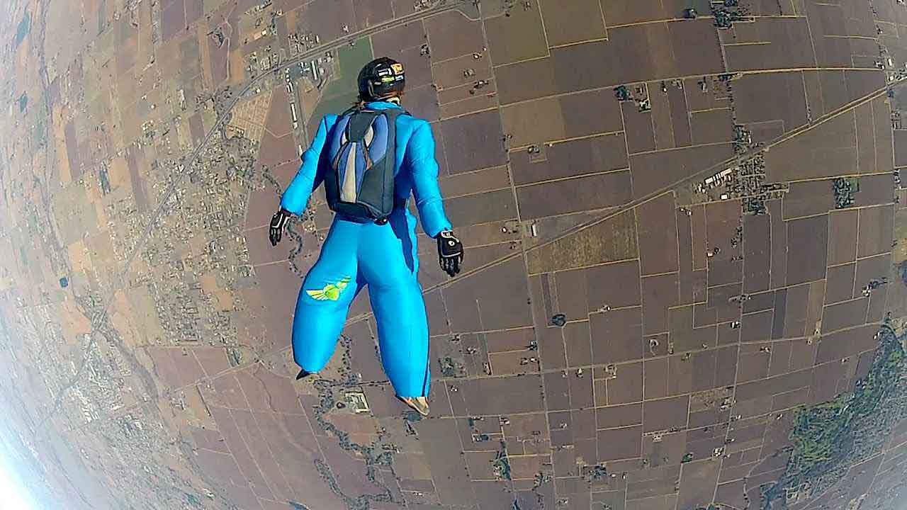 Scotty Bob testing the Sumo suit over Lodi