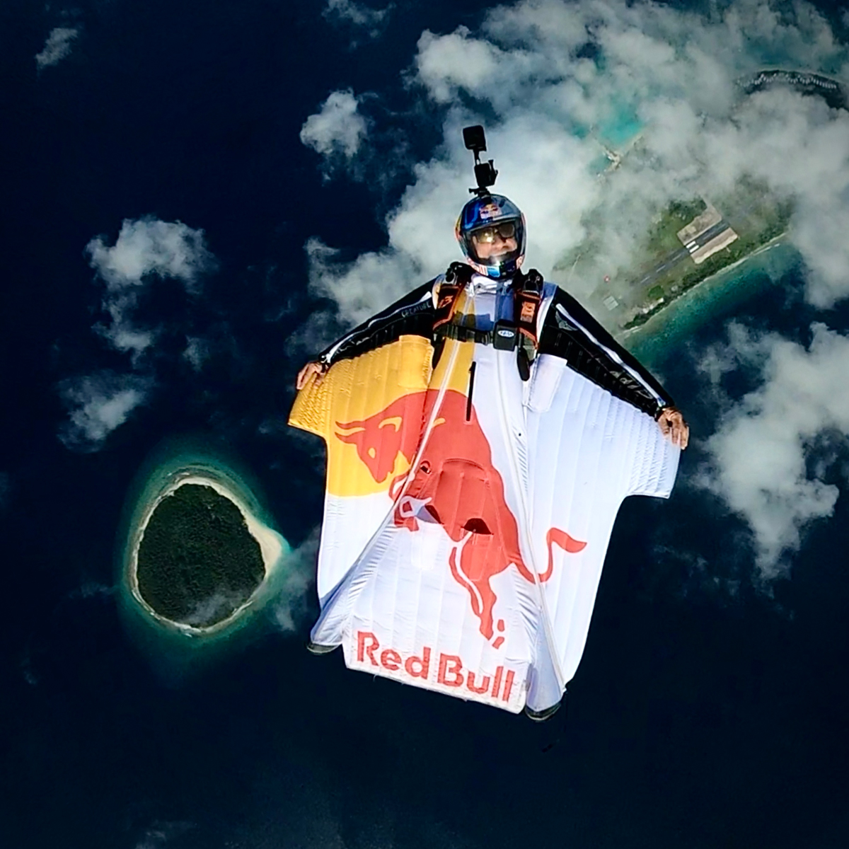 Lotem Ragwan Skydive Maldives Ifuru Island - Skydivemag
